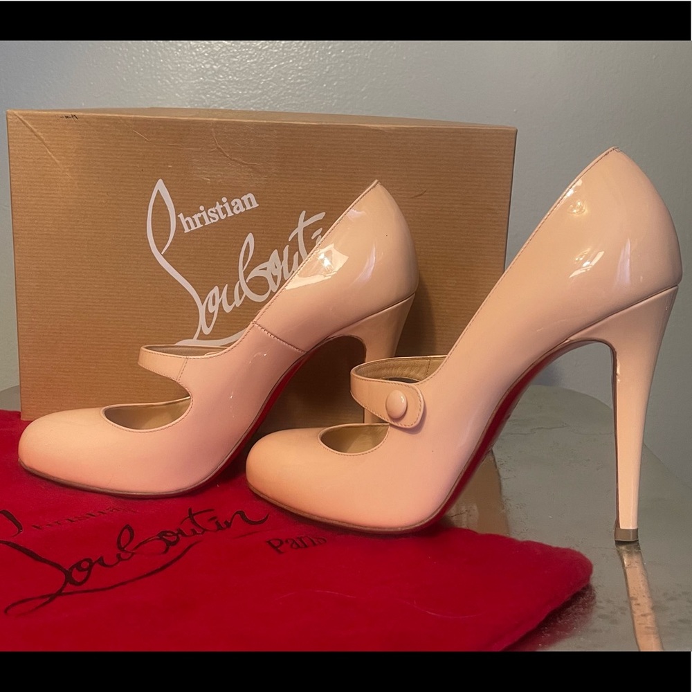 EUC Christian Louboutin Charleen Mary Jane Pump